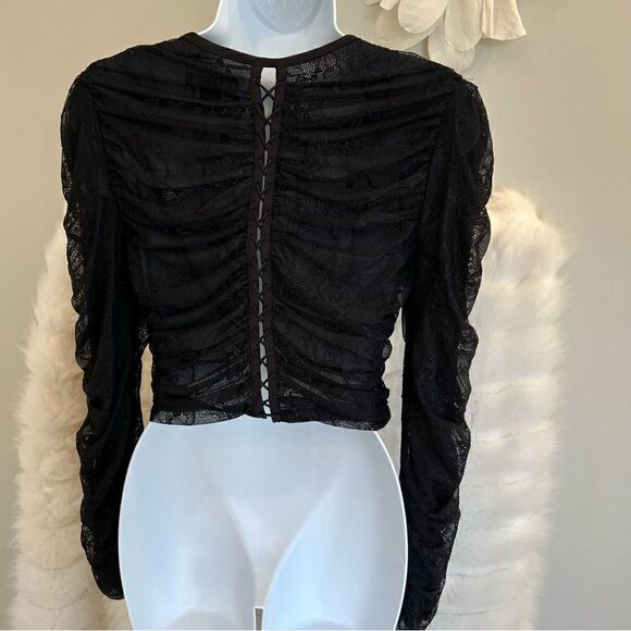 Guess by Marciano Caught on Lace Ruched Black Long Sleeve (S) - Picture 14 of 14